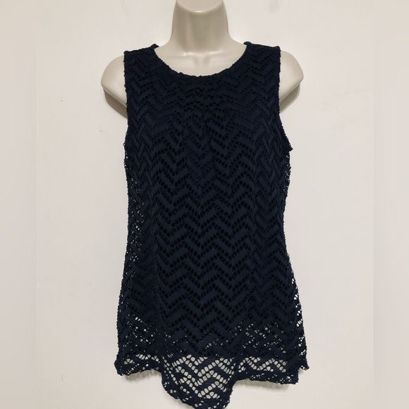 Banana Republic Tops - Banana republic Sleeveless eyelet top